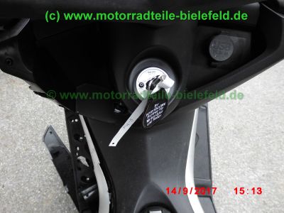 Yamaha_N-Max_ABS_GPD125-A_Crash_Roller_Scooter_NMax_-_Teile_Ersatzteile_parts_spares_spare-parts_ricambi_repuestos_wie_Yamaha_XMax_YP125R_X-MAX_125i_ABS-42.jpg