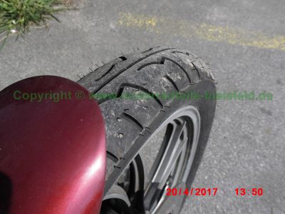Yamaha_XJ650_4K0_weinrot_JAMA_Sport-Auspuff_4-1_4in1_Marshall_Deeptone_–_wie_XJ550_4V8_XJ700_Maxim_XJ750_Seca_11M-13.jpg