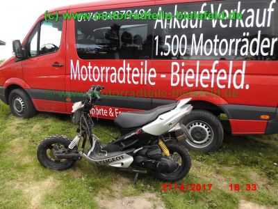 Peugeot_Speedfight_2_LC_50_Roller_Scooter_weiss_teilzerlegt_Teile_Ersatzteile_spare-parts-25.jpg