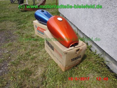 Yamaha_AS3_CS3_CS5_RD125_RD200_RD250_2x_original_NOS_Tank_reservoir_398-24110_39824110-6.jpg