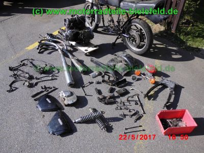 Suzuki_GS550E_4-Zylinder_Oldtimer_original_Auspuff_DGM32575S_Mikuni_Kogyo_Vergaser_Motor_Teile_Ersatzteile_parts_spares_spare-parts_ricambi_repuestos_wie_GS550D_GS750E-6.jpg