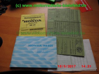 Honda_MB-8_MB80_HC01_weiss_Pichler_Vollverkleidung_Gepaecktraeger_Originalzustand_–_Technik_wie_MB-5_MB50_MT-5_MT50_MT-8_MT80_HD02-74.jpg