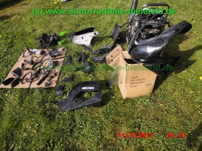 Kawasaki_ZX-9R_Ninja_ZX900E_schwarz_zerlegt_Restteile_Motor_engine_-_Teile_Ersatzteile_parts_spares_spare-parts_ricambi_wie_ZX9R_ZX900_C_D_F-46.jpg
