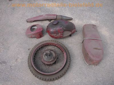 Maico_M_250_B_Enduro_Ersatzteile_Auspuff_Tank_Vorderrad_Sitzbank_Deckel_-_Blizzard_250__3.jpg