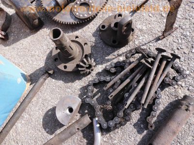 Oldtimer_Veteranen_Motor-Teile_engine_spares_spare-parts_114_.jpg