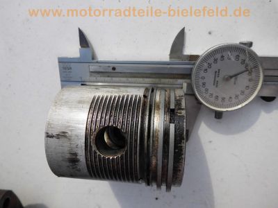 Oldtimer_Veteranen_Motor-Teile_engine_spares_spare-parts_284_.jpg