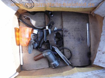 Oldtimer_Veteranen_Motor-Teile_engine_spares_spare-parts_70_.jpg