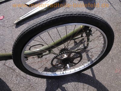 Triumph_Knirps_Fahrrad_mit_fehlendem_Hilfsmotor_Originallack_46_.jpg