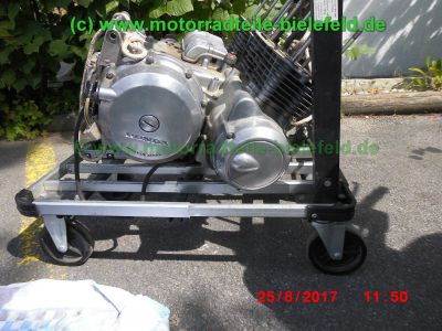 Honda_CB750KZ_RC01_EZ79_blau_teilzerlegt_original_4-4_Auspuff_Sankei_2043_-_Teile_Ersatzteile_parts_spares_spare-parts_ricambi_repuestos_wie_CB_750_900_KZ_F_F2_Boldor_RC04_SC01_SC09-53.jpg