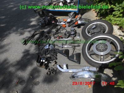Honda_CB650C_RC05_schwarz_zerlegt_4-1_Auspuff_BSM_A96_6_CD1_1025_Motor_RC03E_-_Teile_Ersatzteile_parts_spares_spare-parts_ricambi_repuestos_wie_CB_650_C_RC03_RC08-2.jpg
