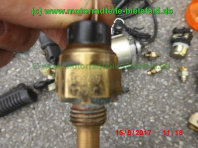 Honda_CB650C_RC05_HH_creme-bordeaux_zerlegt_Sturzbuegel_crash-bars_-_Teile_Ersatzteile_parts_spares_spare-parts_ricambi_repuestos_wie_CB_650_C_RC03_RC08-56.jpg