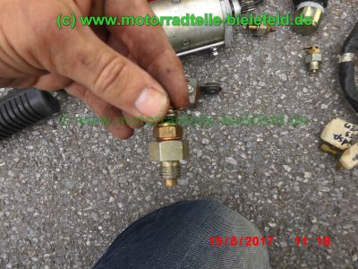 Honda_CB650C_RC05_HH_creme-bordeaux_zerlegt_Sturzbuegel_crash-bars_-_Teile_Ersatzteile_parts_spares_spare-parts_ricambi_repuestos_wie_CB_650_C_RC03_RC08-60.jpg