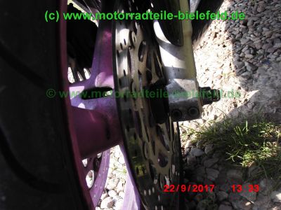 Yamaha_FZR1000_3GM_EXUP_schwarz-lila_144PS_2Hd_HU_06-2019_USD-Gabel_gepflegt_unverbastelt_–_wie_3LE_3LF_3LK-74.jpg