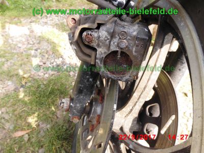 Yamaha_XJ550_4V8_rot_Oldtimer_original_Schuh_Gepaecktraeger_Koffertraeger_Halbschalen-Verkleidung_Windschild_Sturzbuegel_Teile_Ersatzteile_parts_spares_spare-parts_ricambi_repuestos-32.jpg