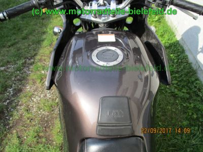 Suzuki_GSX1100G_GV74A_bronze_Kardan-Tourer_WP-Federn_Stahlflex_Weiss_Halbschalen_-Verkleidung_Sturzbuegel_Hepco-Becker_Gepaecktraeger_Koffertraeger_Motor_V718_1127ccm-102.jpg