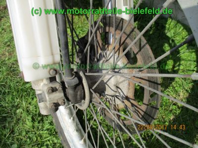 Kawasaki_KLX650C_Hard-Enduro_gruen_1Hd_33kW_EZ93_ausser_Betrieb_2006_USD-Gabel_grosser_Acerbis-Tank_Motor_-103.jpg