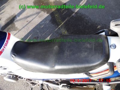 Honda_VF750F_RC15_Interceptor_V4_Youngtimer-Sportler_90PS_Super-Bike_Lenker_GIVI_Monorack_3_Gepaecktraeger_–_Technik_wie_VF_400_500_700_750_1000_1100_F_S_C-79.jpg