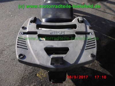 Honda_VF750F_RC15_Interceptor_V4_Youngtimer-Sportler_90PS_Super-Bike_Lenker_GIVI_Monorack_3_Gepaecktraeger_–_Technik_wie_VF_400_500_700_750_1000_1100_F_S_C-81.jpg