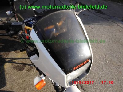 Honda_VF750F_RC15_Interceptor_V4_Youngtimer-Sportler_90PS_Super-Bike_Lenker_GIVI_Monorack_3_Gepaecktraeger_–_Technik_wie_VF_400_500_700_750_1000_1100_F_S_C-86.jpg