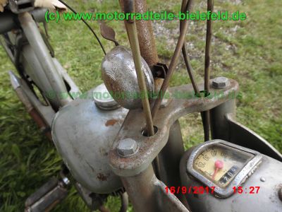 Rabeneick_Binetta_50_Oldtimer_Mofa_Moped_1955_seit_1963_ausser_Betrieb_-_mit_Zuendapp_Motor_25-5_wie_Combinette_404_405_406-31.jpg