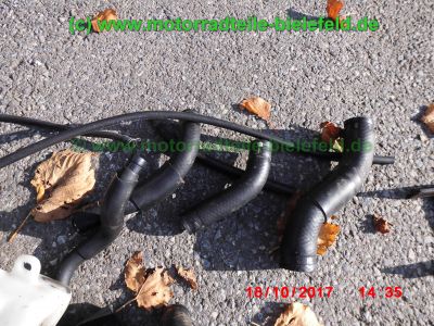 Yamaha_FZS600_Fazer_RJ02_rot_zerlegt_-_Ersatzteile_Teile_parts_spares_spare-parts_ricambi_repuestos_wie_FZ1_FZ6_FZR600R_YZF600R-134.jpg