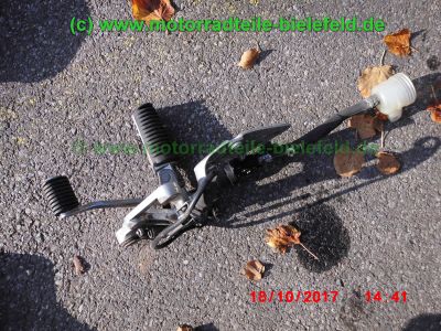 Yamaha_FZS600_Fazer_RJ02_rot_zerlegt_-_Ersatzteile_Teile_parts_spares_spare-parts_ricambi_repuestos_wie_FZ1_FZ6_FZR600R_YZF600R-195.jpg
