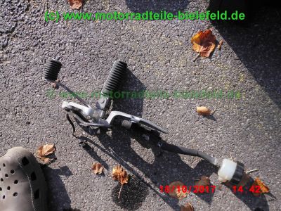 Yamaha_FZS600_Fazer_RJ02_rot_zerlegt_-_Ersatzteile_Teile_parts_spares_spare-parts_ricambi_repuestos_wie_FZ1_FZ6_FZR600R_YZF600R-196.jpg