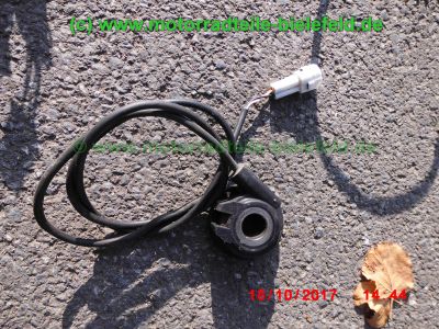 Yamaha_FZS600_Fazer_RJ02_rot_zerlegt_-_Ersatzteile_Teile_parts_spares_spare-parts_ricambi_repuestos_wie_FZ1_FZ6_FZR600R_YZF600R-213.jpg