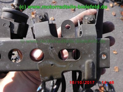 Yamaha_FZS600_Fazer_RJ02_rot_zerlegt_-_Ersatzteile_Teile_parts_spares_spare-parts_ricambi_repuestos_wie_FZ1_FZ6_FZR600R_YZF600R-234.jpg