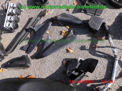 Yamaha_FZS600_Fazer_RJ02_rot_zerlegt_-_Ersatzteile_Teile_parts_spares_spare-parts_ricambi_repuestos_wie_FZ1_FZ6_FZR600R_YZF600R-24.jpg