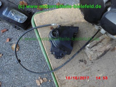 Yamaha_FZS600_Fazer_RJ02_rot_zerlegt_-_Ersatzteile_Teile_parts_spares_spare-parts_ricambi_repuestos_wie_FZ1_FZ6_FZR600R_YZF600R-284.jpg