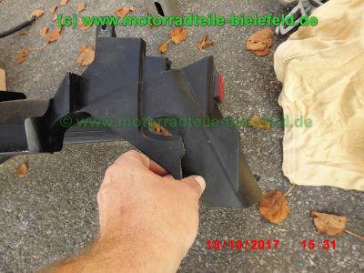 Yamaha_FZS600_Fazer_RJ02_rot_zerlegt_-_Ersatzteile_Teile_parts_spares_spare-parts_ricambi_repuestos_wie_FZ1_FZ6_FZR600R_YZF600R-298.jpg