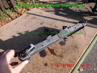 Yamaha_FZS600_Fazer_RJ02_rot_zerlegt_-_Ersatzteile_Teile_parts_spares_spare-parts_ricambi_repuestos_wie_FZ1_FZ6_FZR600R_YZF600R-59.jpg