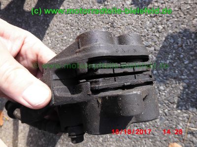 Yamaha_FZS600_Fazer_RJ02_rot_zerlegt_-_Ersatzteile_Teile_parts_spares_spare-parts_ricambi_repuestos_wie_FZ1_FZ6_FZR600R_YZF600R-73.jpg