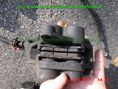 Yamaha_FZS600_Fazer_RJ02_rot_zerlegt_-_Ersatzteile_Teile_parts_spares_spare-parts_ricambi_repuestos_wie_FZ1_FZ6_FZR600R_YZF600R-76.jpg