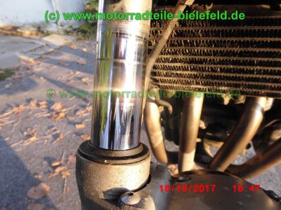 Suzuki_GSF600S_Bandit_GN77B_schwarz_GIVI-Koffertraeger_Gepaecksystem_-_Ersatzteile_Teile_parts_spares_spare-parts_ricambi_repuestos_wie_WVA8_GSX_600_750_F_GN72B_GR78A_GSF_1200_WVA9_GV75A-26.jpg