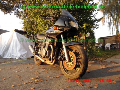 Suzuki_GSF600S_Bandit_GN77B_schwarz_GIVI-Koffertraeger_Gepaecksystem_-_Ersatzteile_Teile_parts_spares_spare-parts_ricambi_repuestos_wie_WVA8_GSX_600_750_F_GN72B_GR78A_GSF_1200_WVA9_GV75A-55.jpg