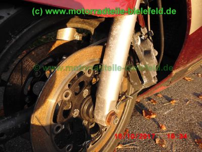 Suzuki_RF900R_GT73A_rot_55tkm_unfallfrei_Marving_Carboniox_4-1_Auspuff_Lucas_Sport-Fussrasten-39.jpg