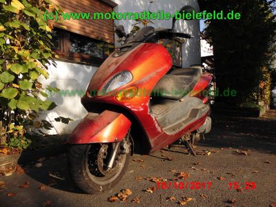 Yamaha_YP125_Majesty_rot_SE02_-_Ersatzteile_Teile_parts_spares_spare-parts_ricambi_repuestos_wie_Cygnus_Maxster_SE03_SE05_MBK_Skyliner_125_SE02_SE06_Flame_Thunder_-2.jpg