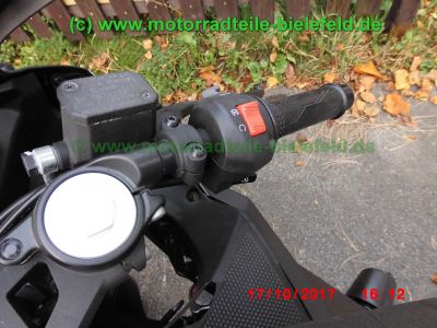 Yamaha_YZF-R125_ABS_RE11_EZ_2016_–_5D7_Ersatzteile_Teile_parts_spares_spare-parts_ricambi_repuestos_wie_YZFR125_RE06_ab_2008-32.jpg