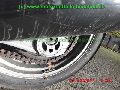 Kawasaki_ZX-10_Tomcat_ZXT00B_rot-weiss_139PS_260kmh_unverbastelt_original_Auspuff_KHI_K177_Gepaecktraeger_–_Technik_wie_GPZ1000RX_ZXT00A_GPZ900R_ZX900A-13.jpg