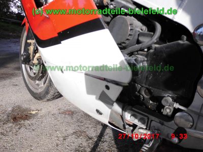 Kawasaki_ZX-10_Tomcat_ZXT00B_rot-weiss_139PS_260kmh_unverbastelt_original_Auspuff_KHI_K177_Gepaecktraeger_–_Technik_wie_GPZ1000RX_ZXT00A_GPZ900R_ZX900A-9.jpg