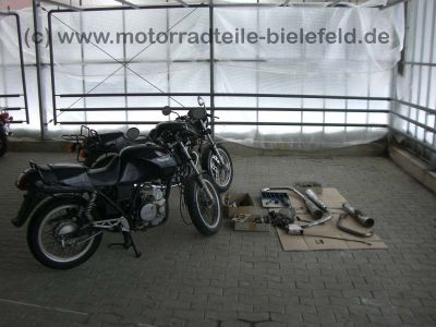 Honda_XBR_500_XBR500_PC15_schwarz_Chromstar_H_B_Koffersystem_32kW_1.jpg