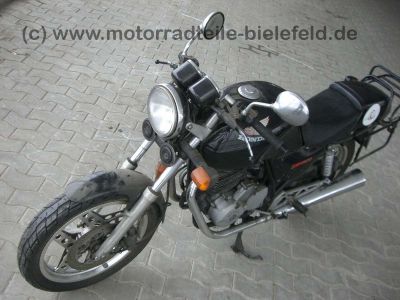 Honda_XBR_500_XBR500_PC15_schwarz_Chromstar_H_B_Koffersystem_32kW_26.jpg