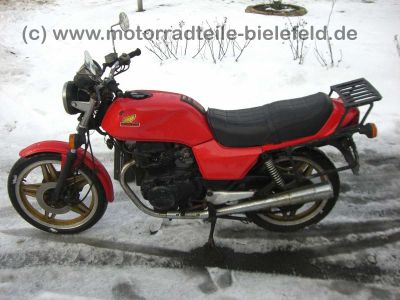 Honda_CB_400_250_CB400_CB250_N_T250N_250T_400N_400T_rot_Krauser_Koffersystem_25.jpg