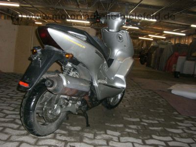 MBK_Thunder_Skyliner_Yamaha_Maxster_Majesty_YP_XQ_125_150_XQ125_XQ150_SE05_9.jpg