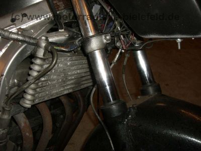 Suzuki_Streetfighter_GSX_600_750_GSX600_GSX750_F_GSX600F_GN72B_Superbike_Stahlflex_13.jpg