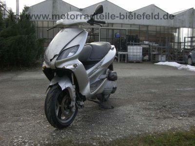 MBK_Thunder_Skyliner_Yamaha_Maxster_Majesty_YP_XQ_125_150_XQ125_XQ150_SE05__126.jpg