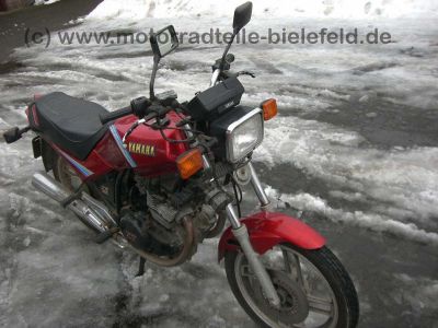 Yamaha_XS_400_XS400_DOHC_12E_rot_12.jpg