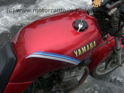 Yamaha_XS_400_XS400_DOHC_12E_rot_22.jpg